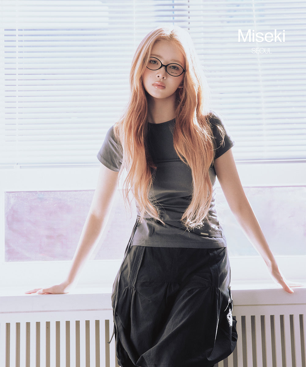 STRING SHIRRING SHORT SLEEVE BLACK
