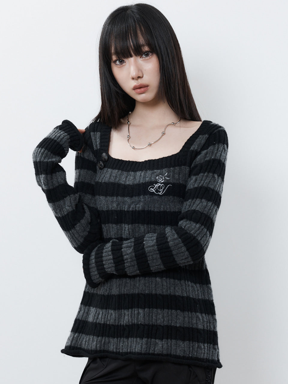 SQUARE NECK KNIT(BLACK)