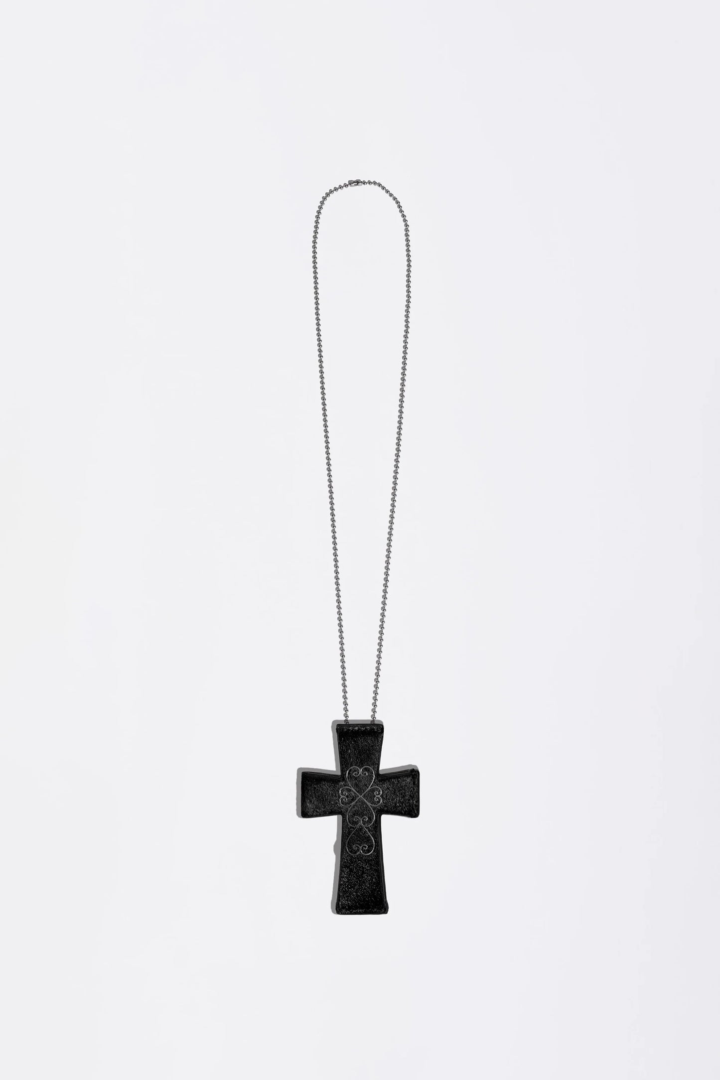 CROSS HAIR ON STRAP WALLET BLACK
