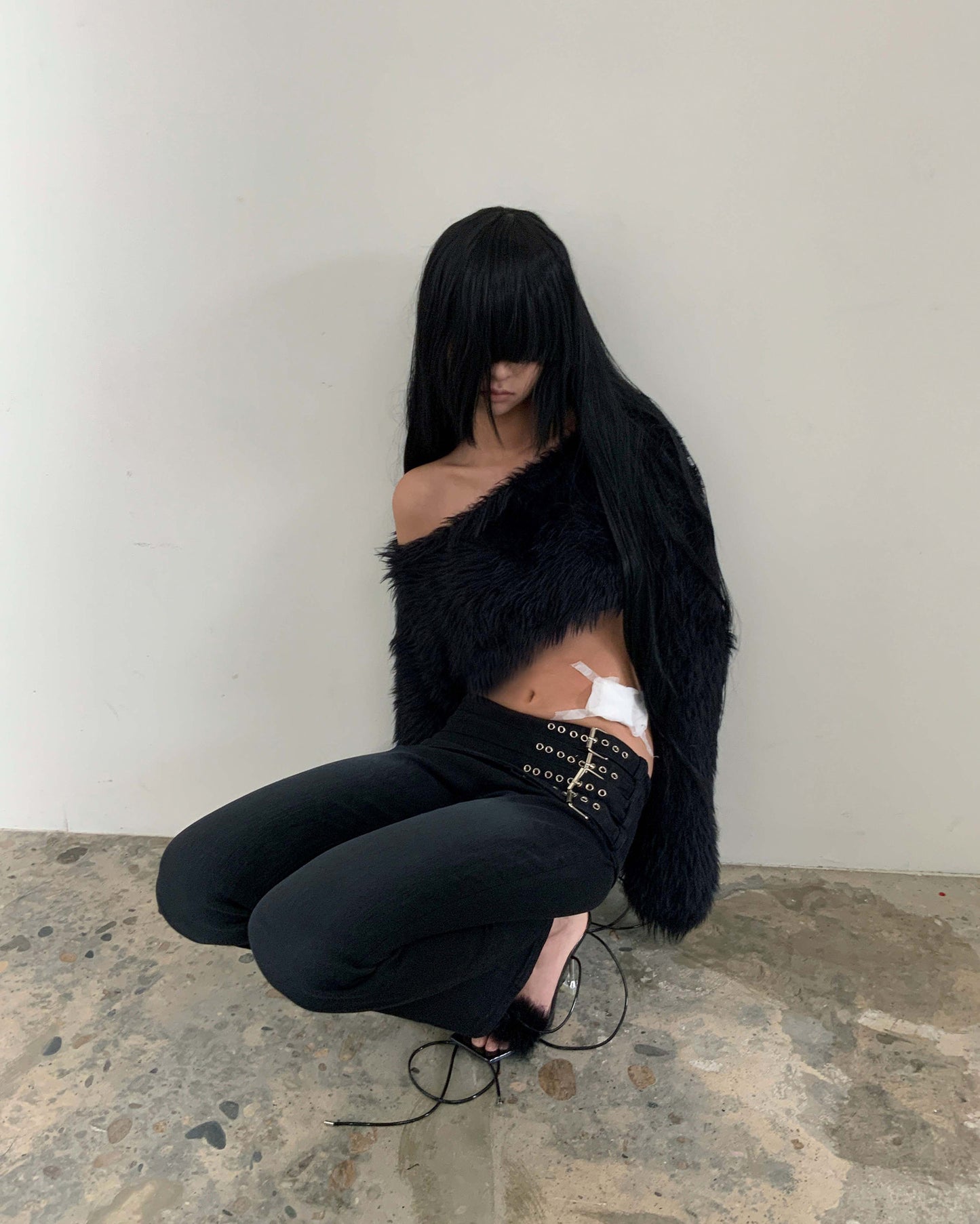 BELTED STRAIGHT PANTS BLACK
