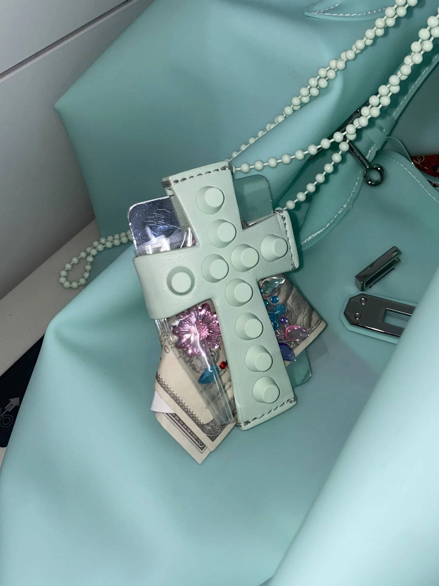 CROSS STUD STRAP WALLET MINT