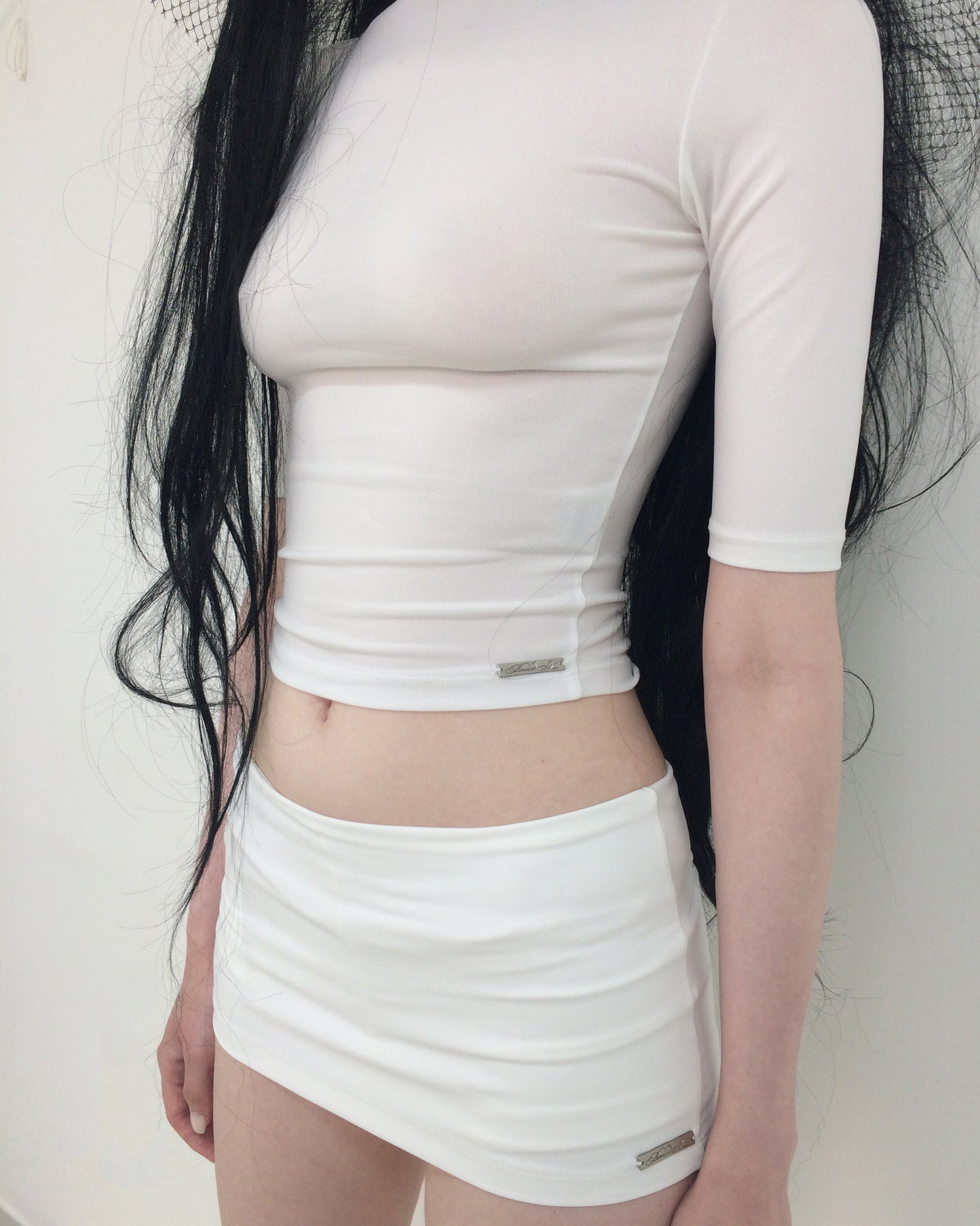 ESSENTIAL MOCK NECK TOP WHITE