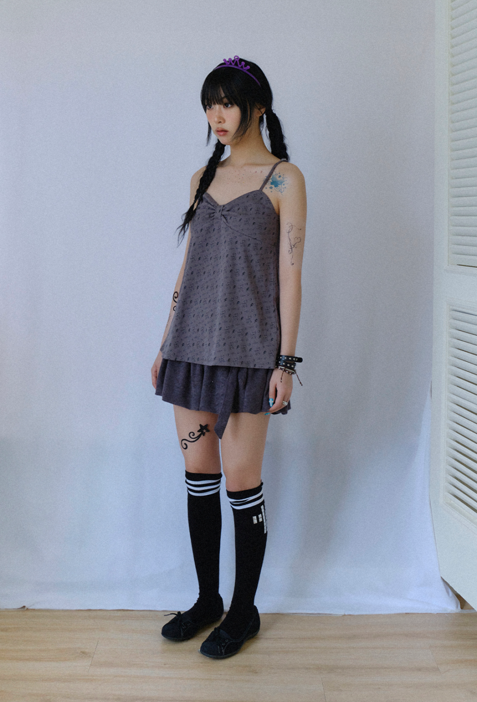 HUGYOURSKIN X LUCY PRINTED SLEEVELESS