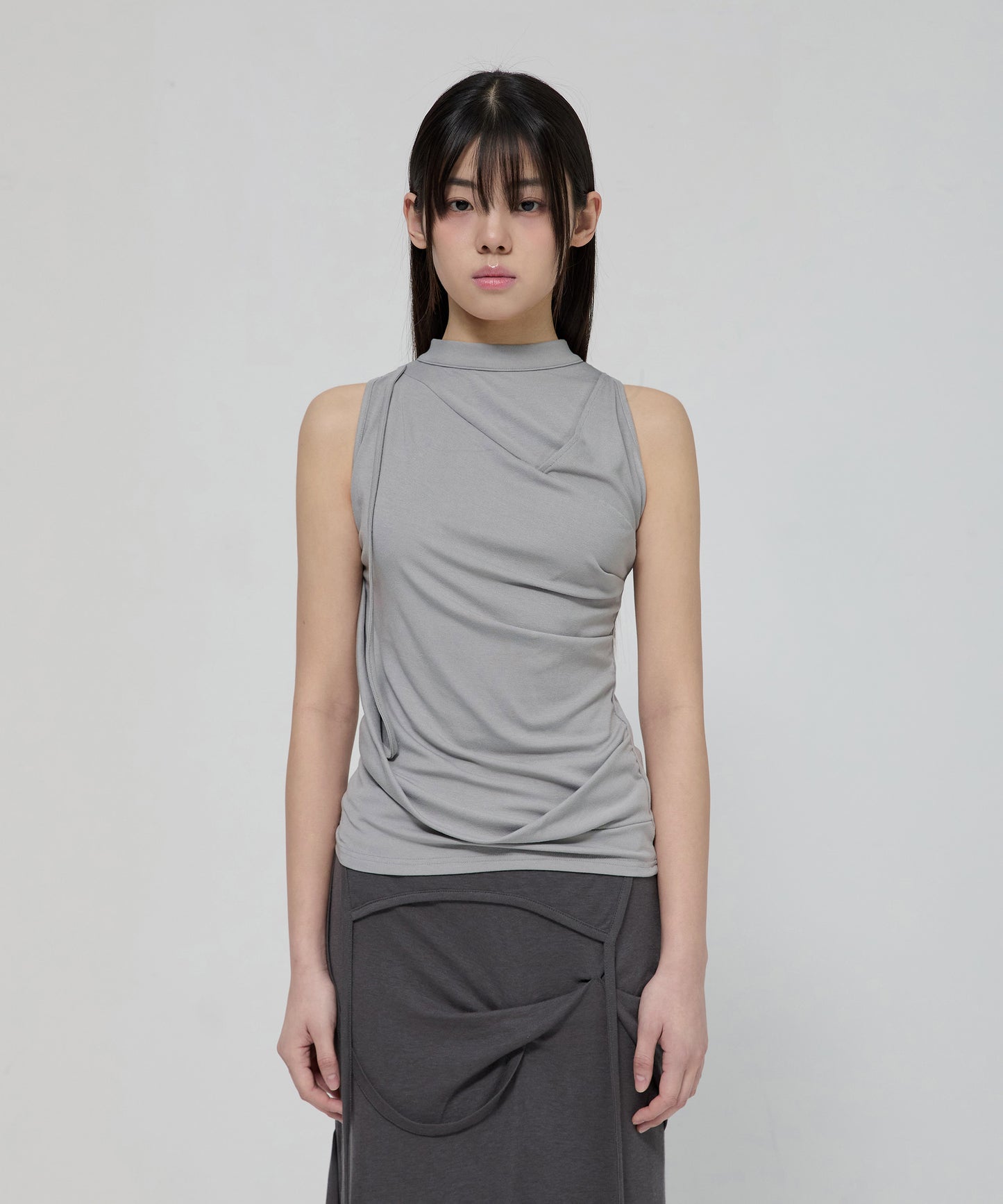 DRAPED SLEEVELESS TOP GREY