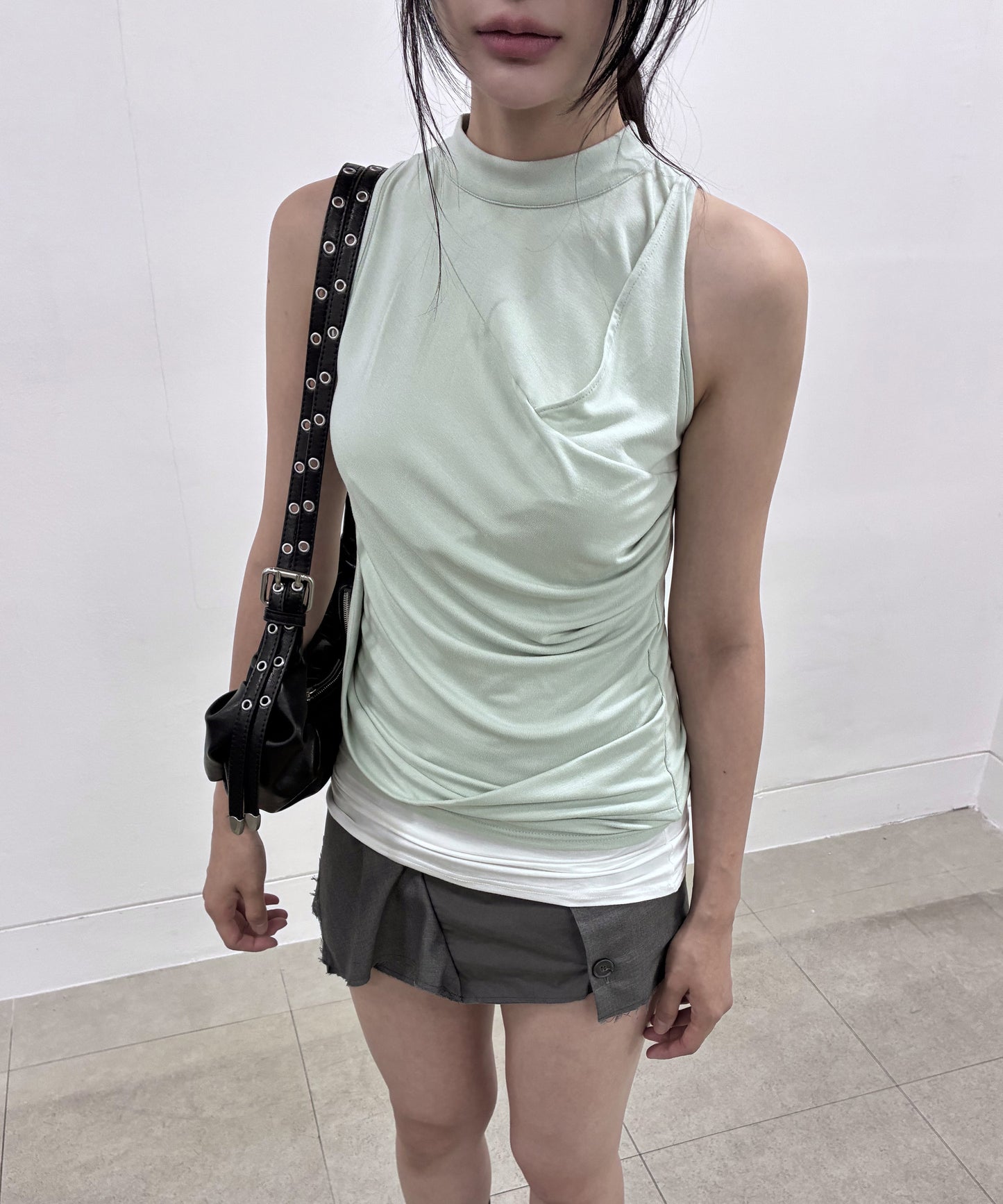 DRAPED SLEEVELESS TOP MINT