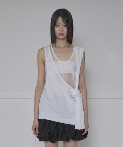 ASYMMETRICAL LAYERED SLEEVELESS