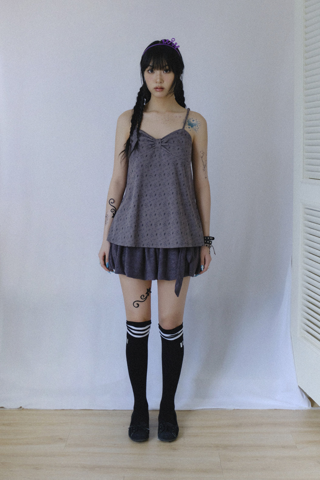 HUGYOURSKIN X LUCY PRINTED SLEEVELESS